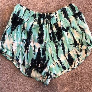 Girls Ocean Drive tie dye shorts-size L